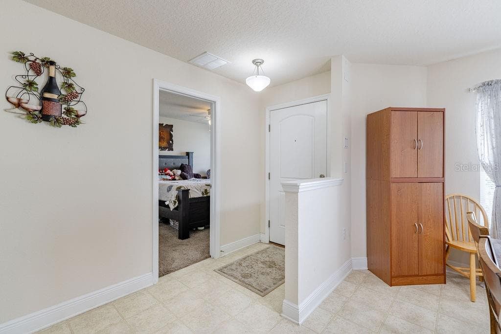 Entry - 7830 SLOEWOOD DR, LEESBURG