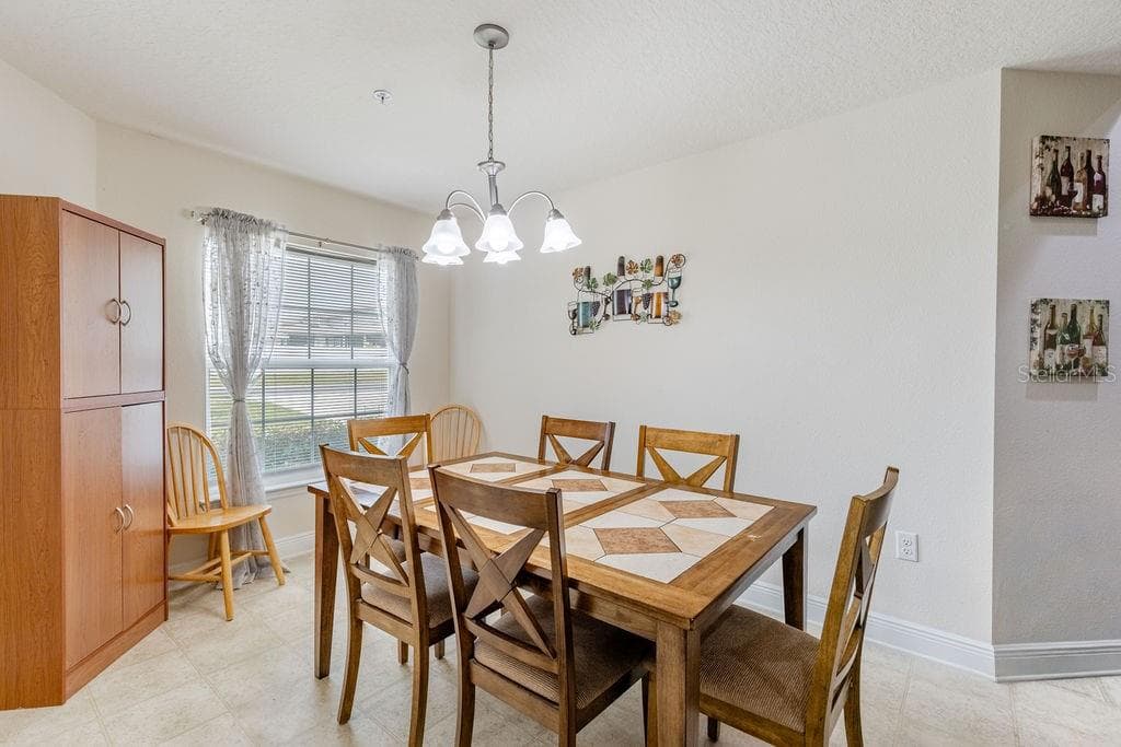 Dining room - 7830 SLOEWOOD DR, LEESBURG