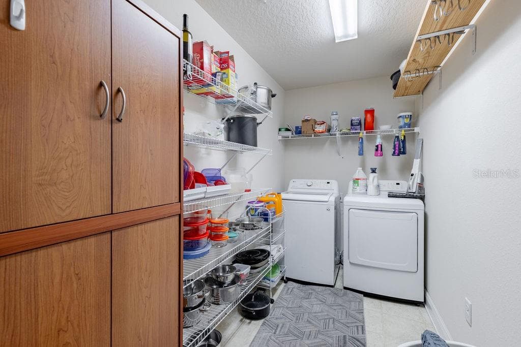 utility / pantry - 7830 SLOEWOOD DR, LEESBURG