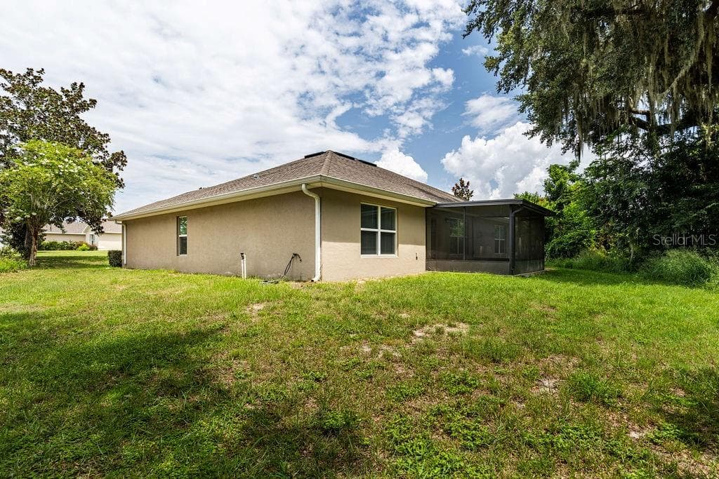 Side - 7830 SLOEWOOD DR, LEESBURG
