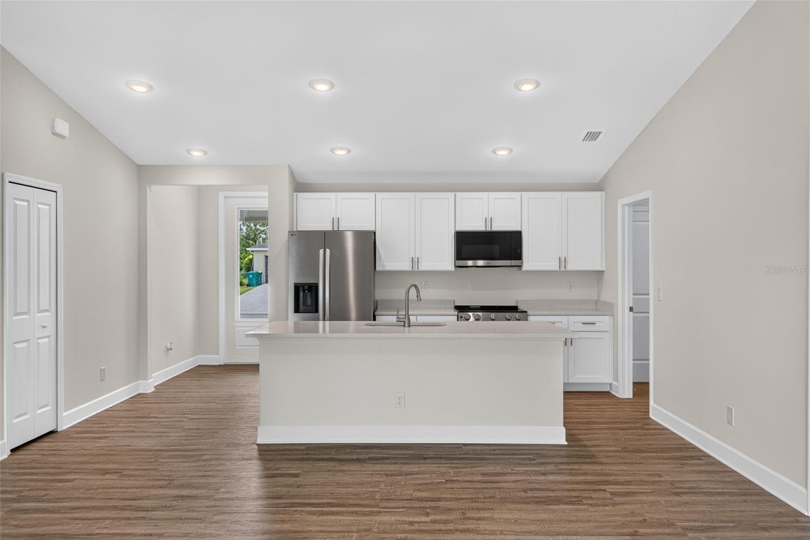 Kitchen view - 147 FLANDERS ST, PORT CHARLOTTE