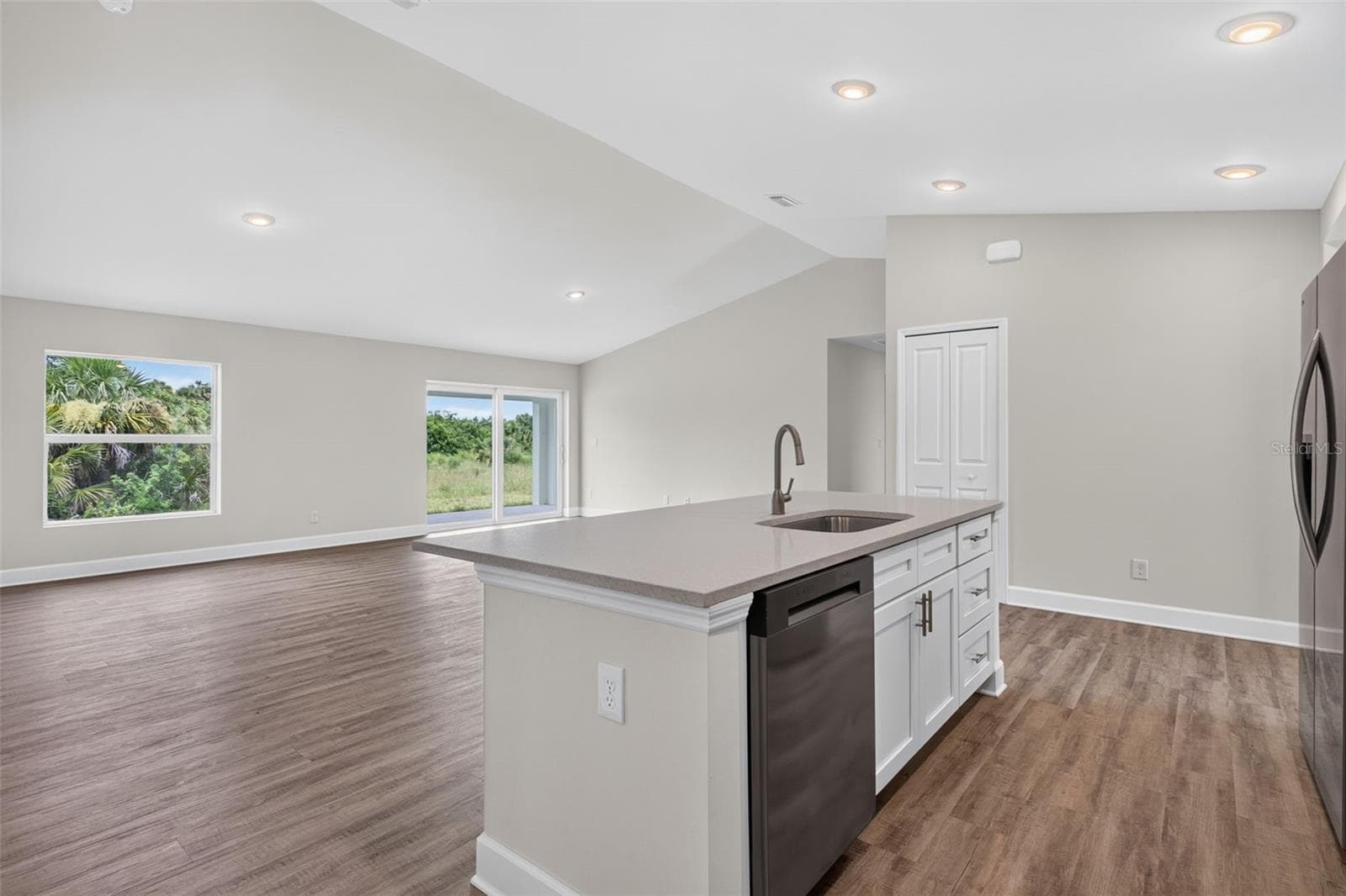 Kitchen - 147 FLANDERS ST, PORT CHARLOTTE
