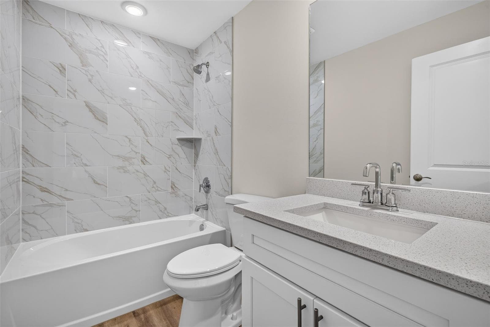 Hall Bath - 147 FLANDERS ST, PORT CHARLOTTE