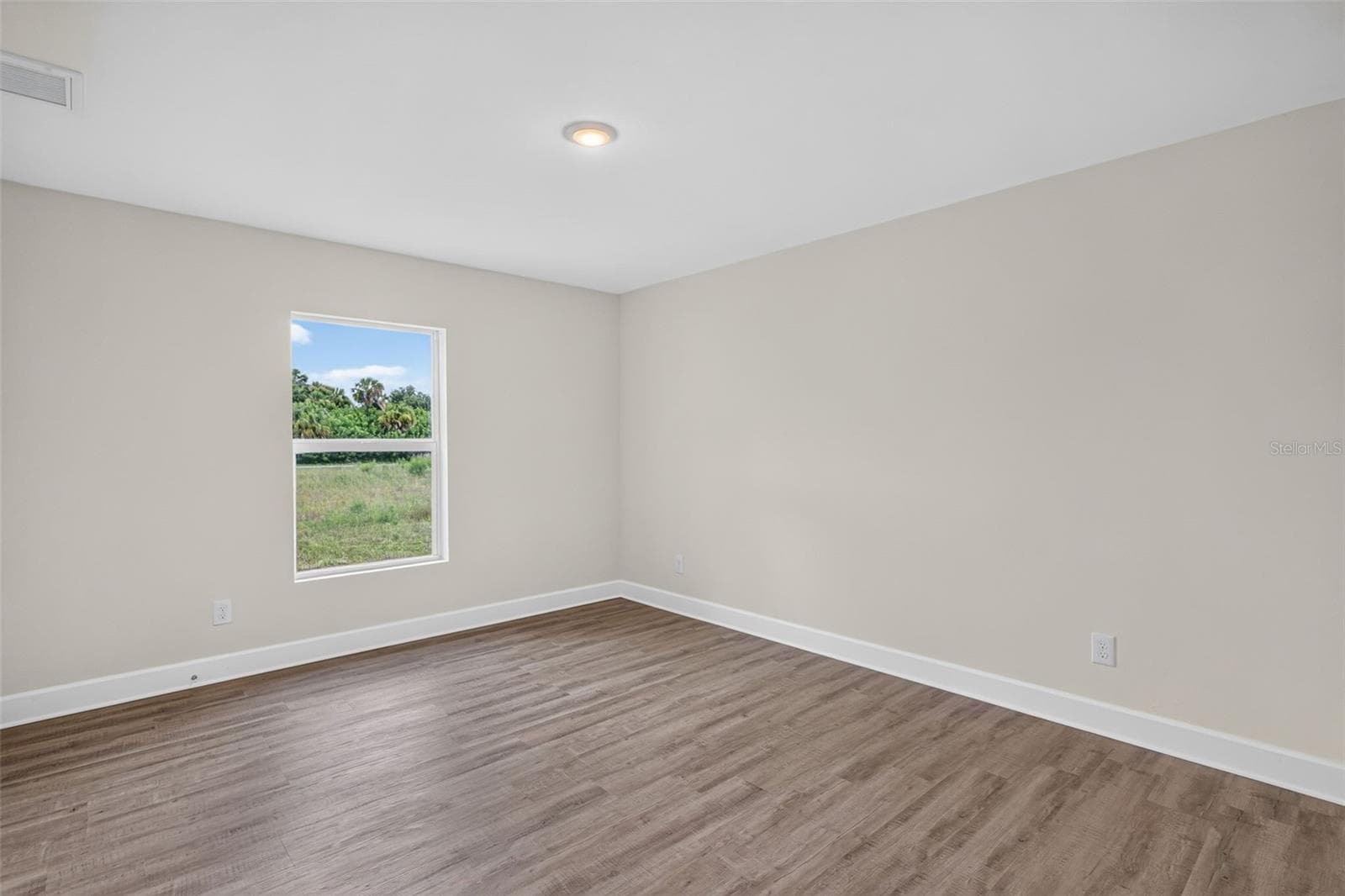 Den - 147 FLANDERS ST, PORT CHARLOTTE