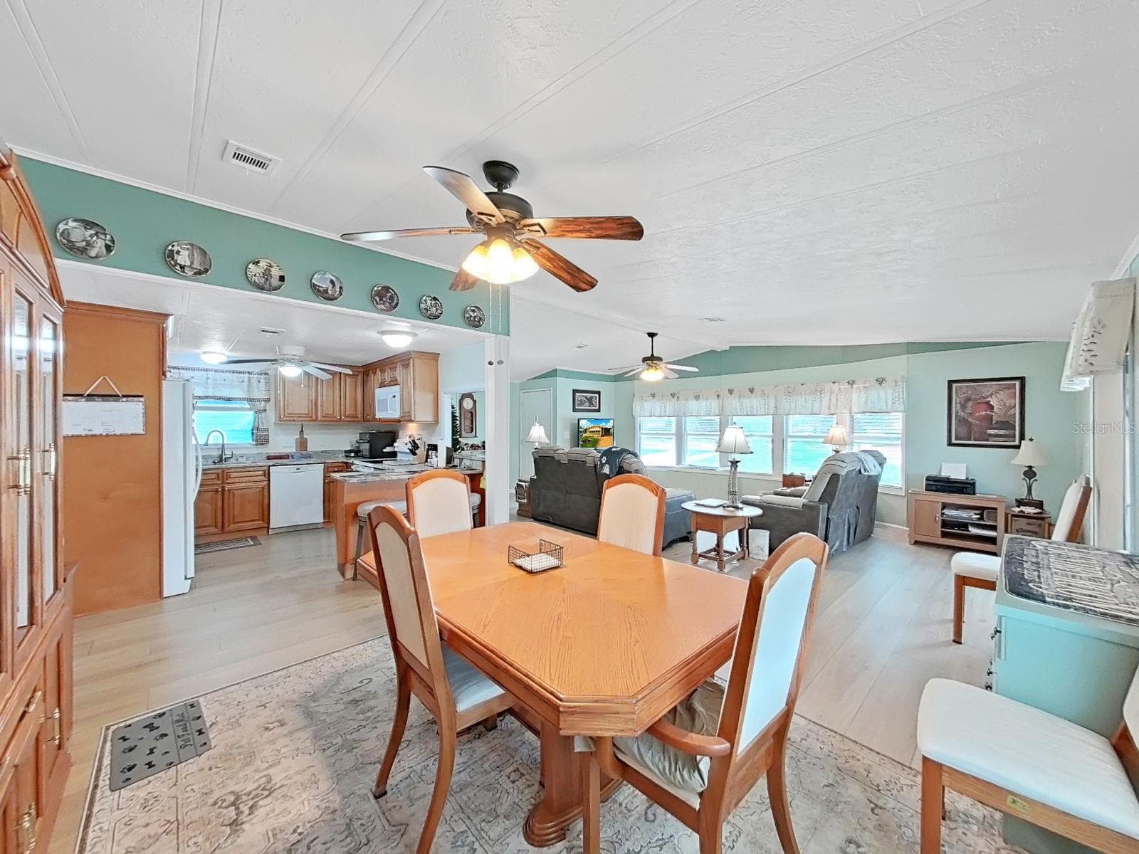 Manufactured Home at 5083 LODGEWOOD DR, LAKELAND, photo 17 of 42