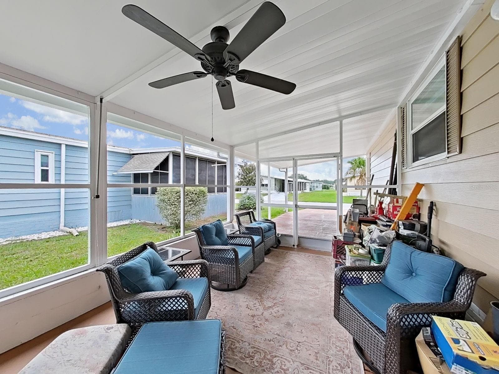 Manufactured Home at 5083 LODGEWOOD DR, LAKELAND, photo 33 of 42