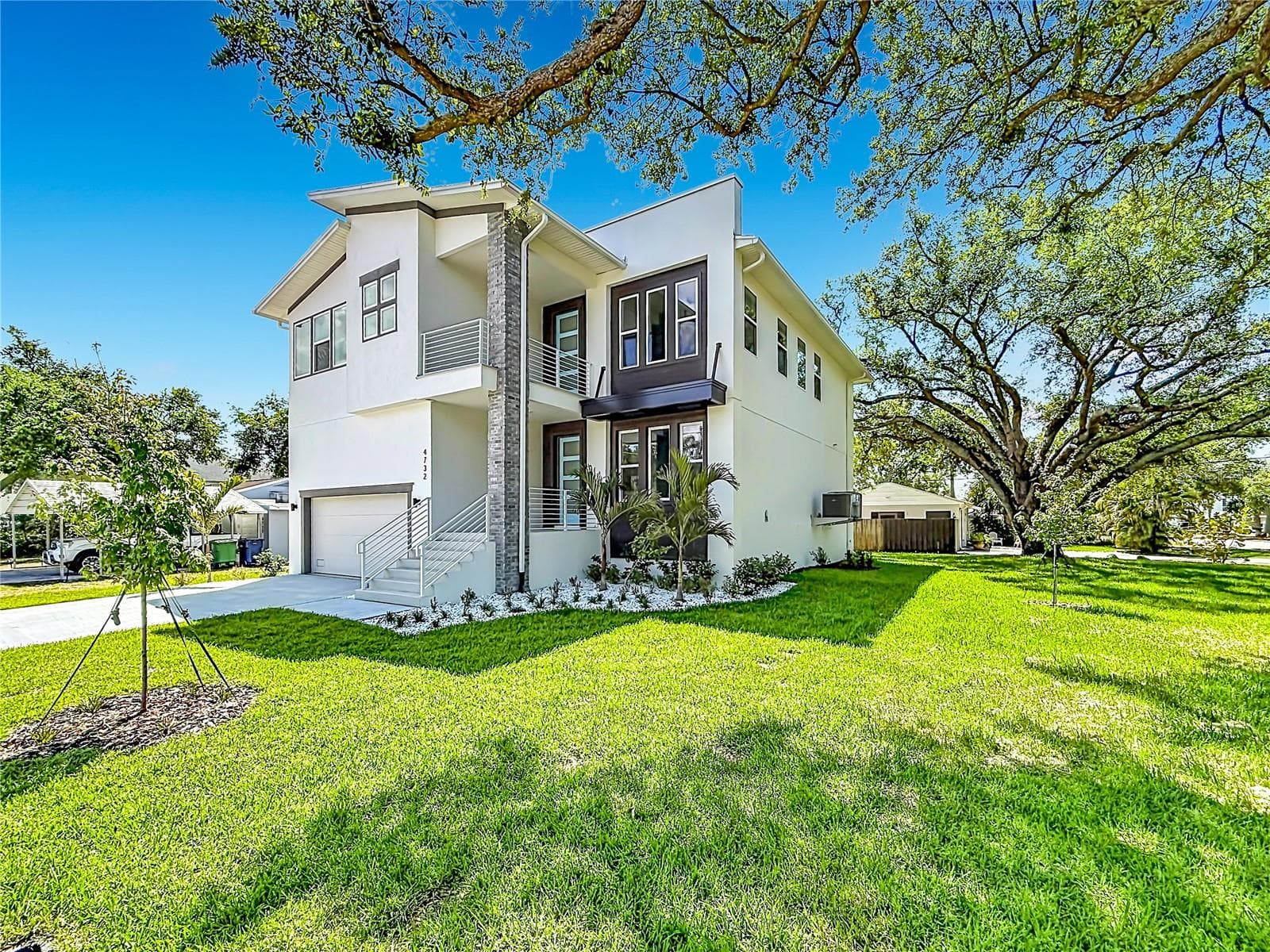 Single Family Residence at 4732 W WALLCRAFT AVE, TAMPA, photo 6 of 86