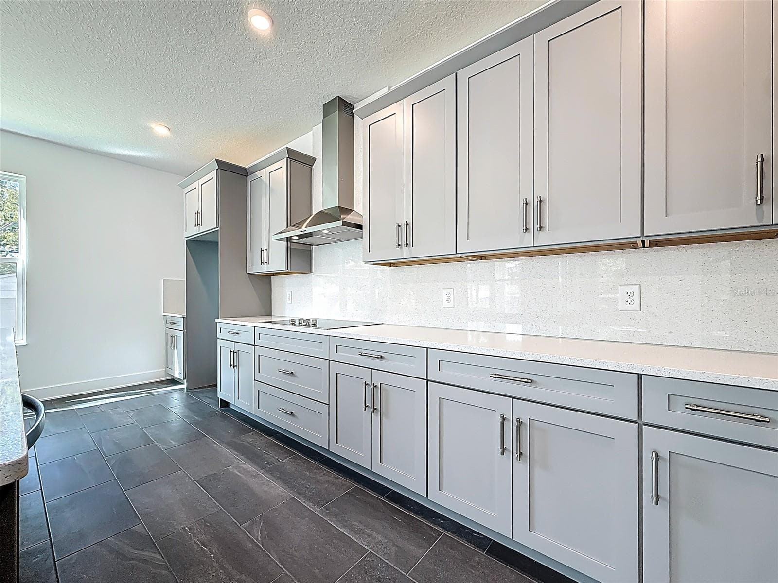 Single Family Residence at 4732 W WALLCRAFT AVE, TAMPA, photo 21 of 86