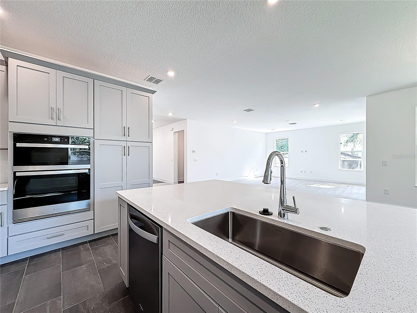 Single Family Residence at 4732 W WALLCRAFT AVE, TAMPA, photo 25 of 86
