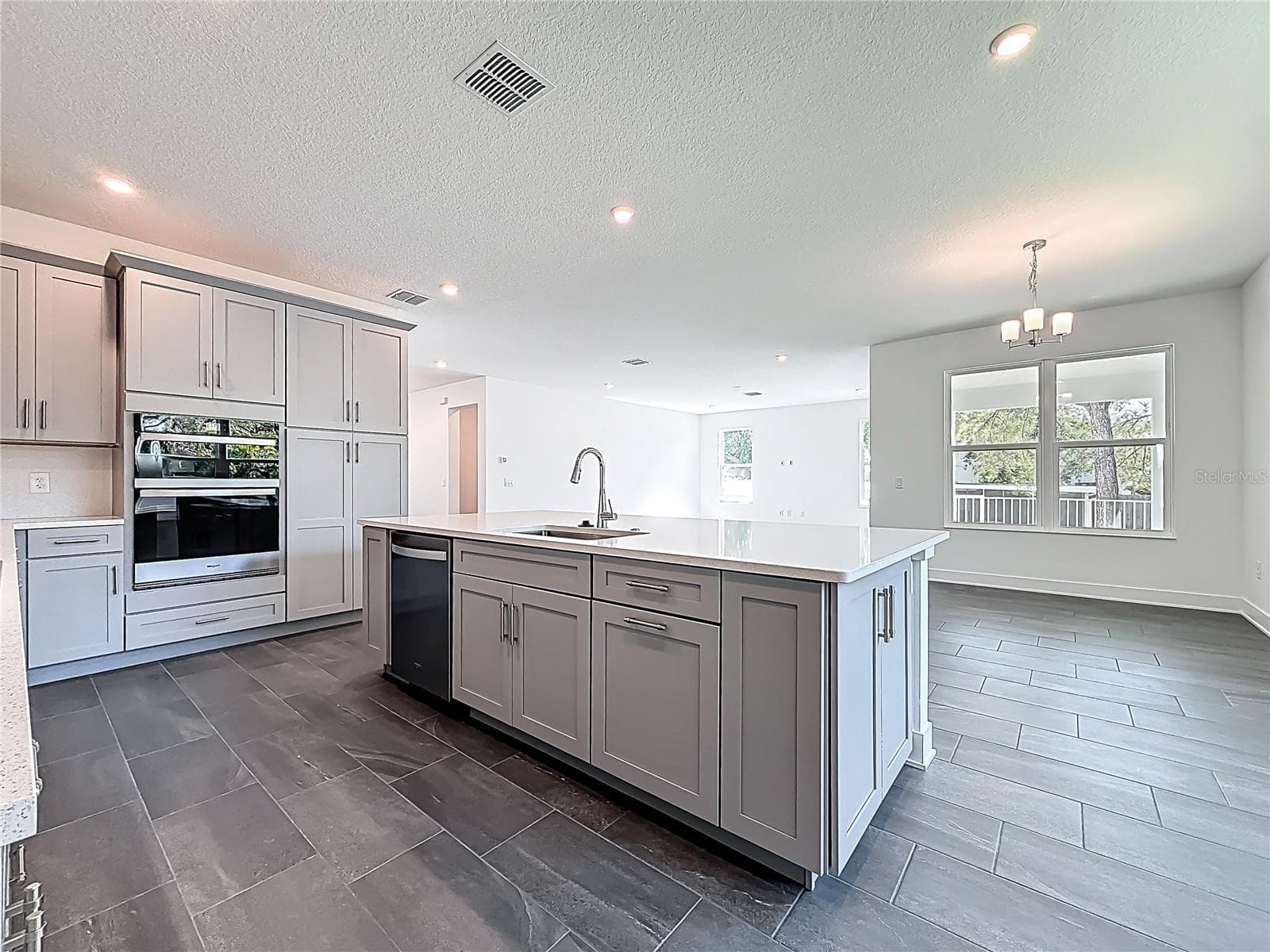 Single Family Residence at 4732 W WALLCRAFT AVE, TAMPA, photo 26 of 86