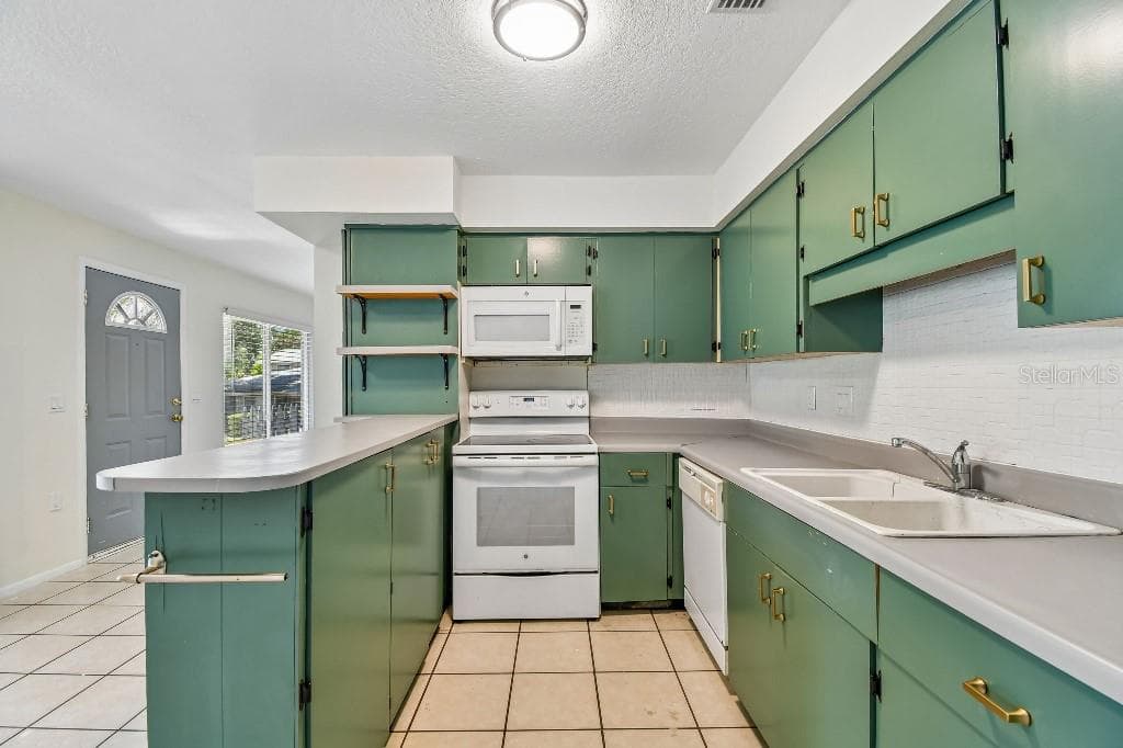 Townhouse at 619 HEATHERTON VLG, ALTAMONTE SPRINGS, photo 14 of 34