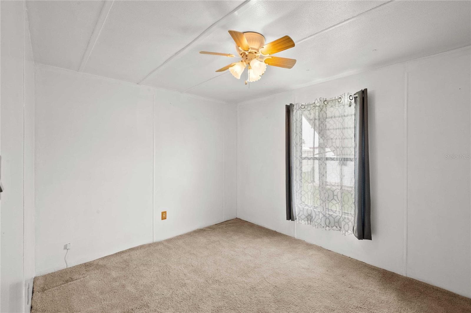 Primary bedroom. - 5318 ASTRID DR, ZEPHYRHILLS