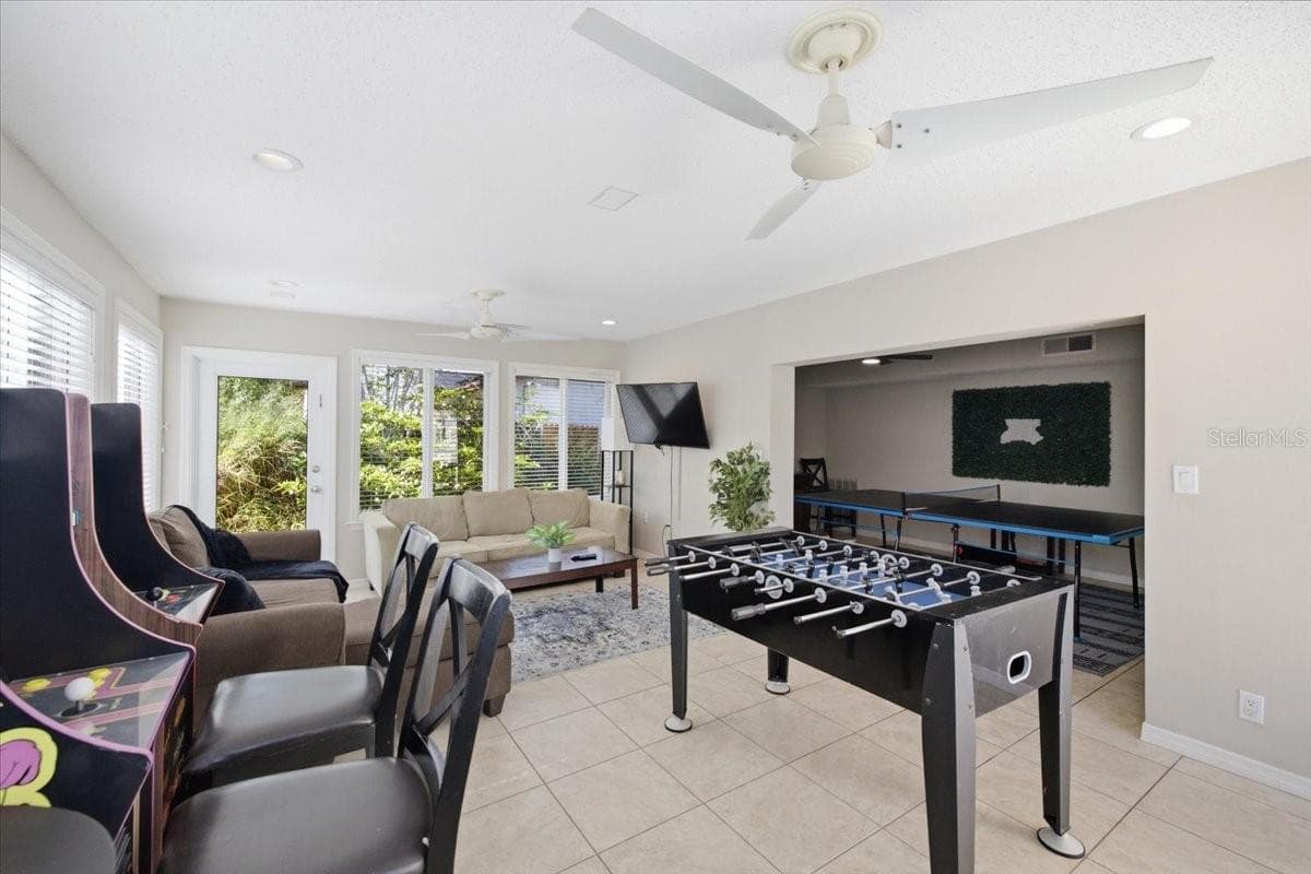 Single Family Residence at 4710 TRAVERTINE DR, TAMPA, photo 13 of 38