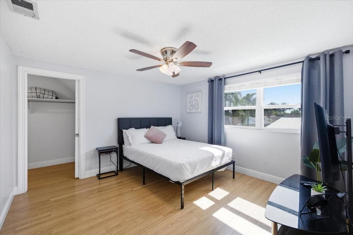 Bedroom #2 - 4710 TRAVERTINE DR, TAMPA