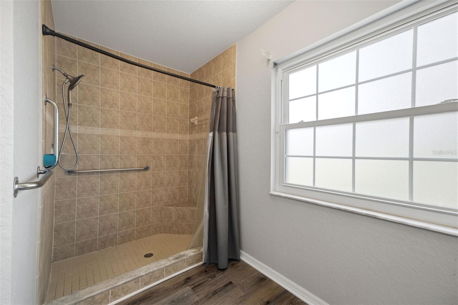 Primary Bathroom - 10154 SPRING HILL DR, SPRING HILL