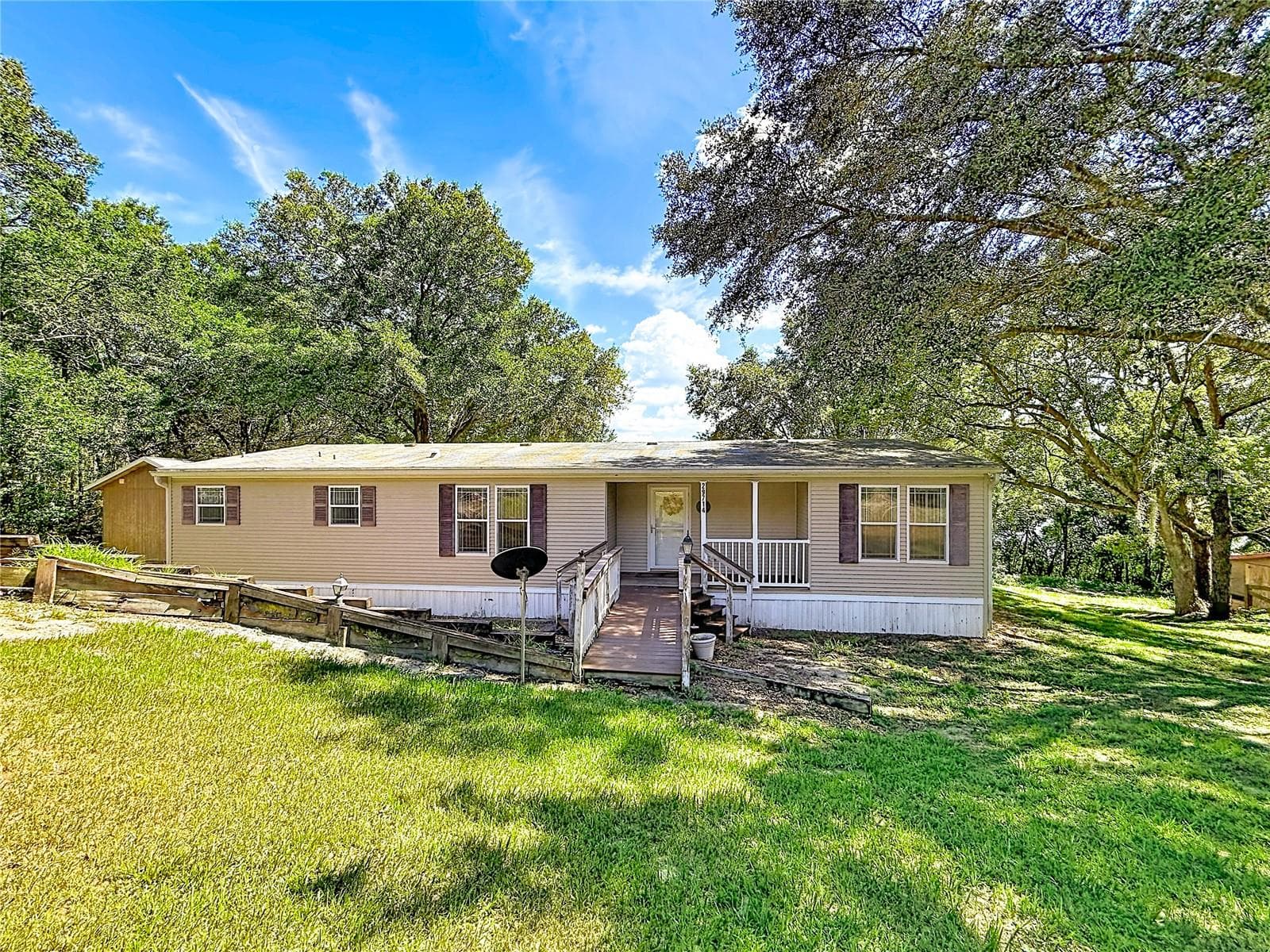 Manufactured Home at 29714 SE HIGHWAY 42, UMATILLA, photo 3 of 52