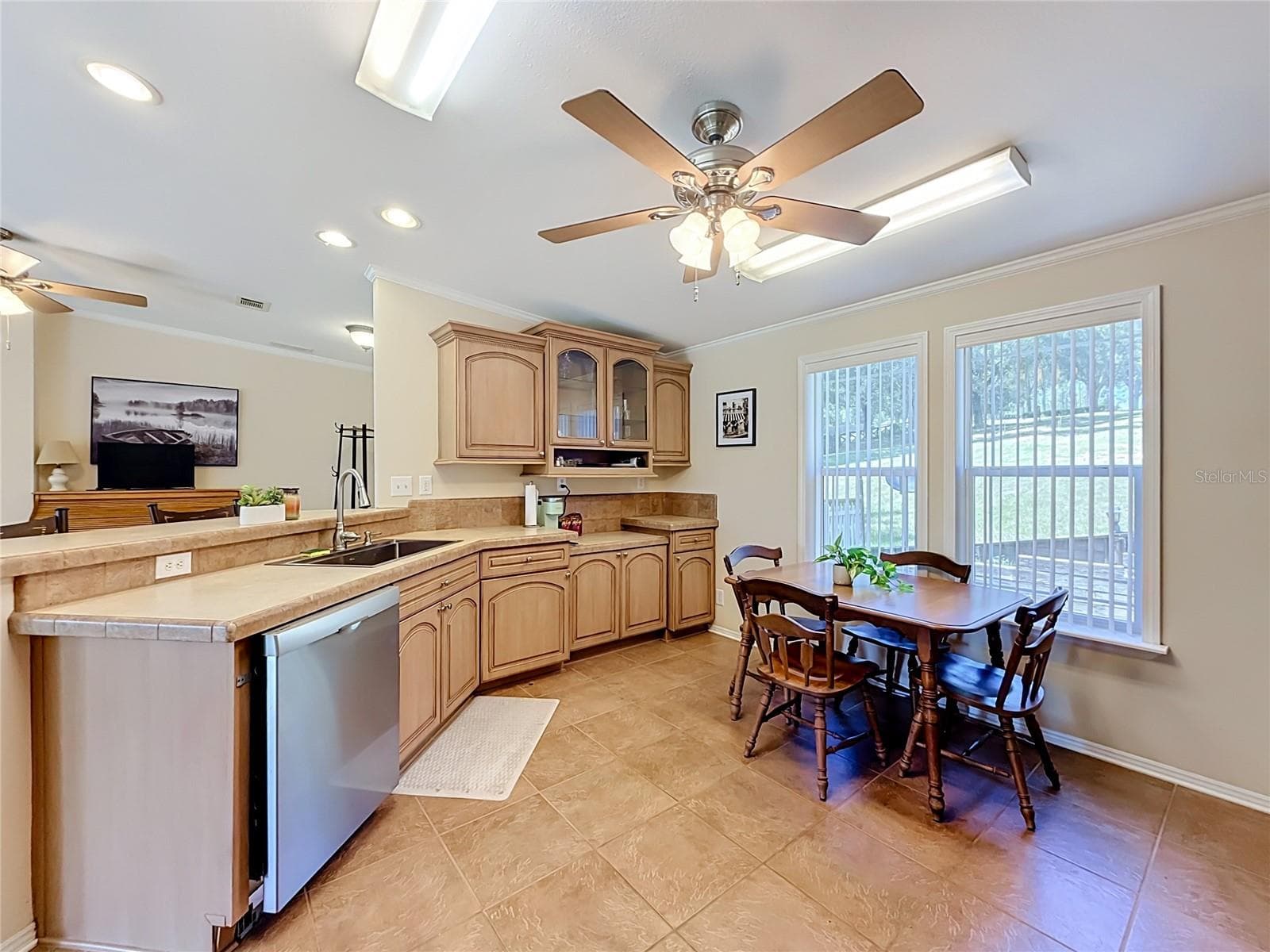 Manufactured Home at 29714 SE HIGHWAY 42, UMATILLA, photo 16 of 52