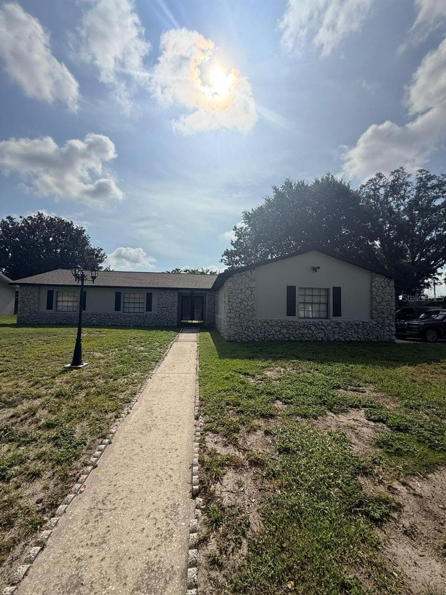 Single Family Residence at 1241 ANGELINE AVE, ORLANDO, photo 2 of 26