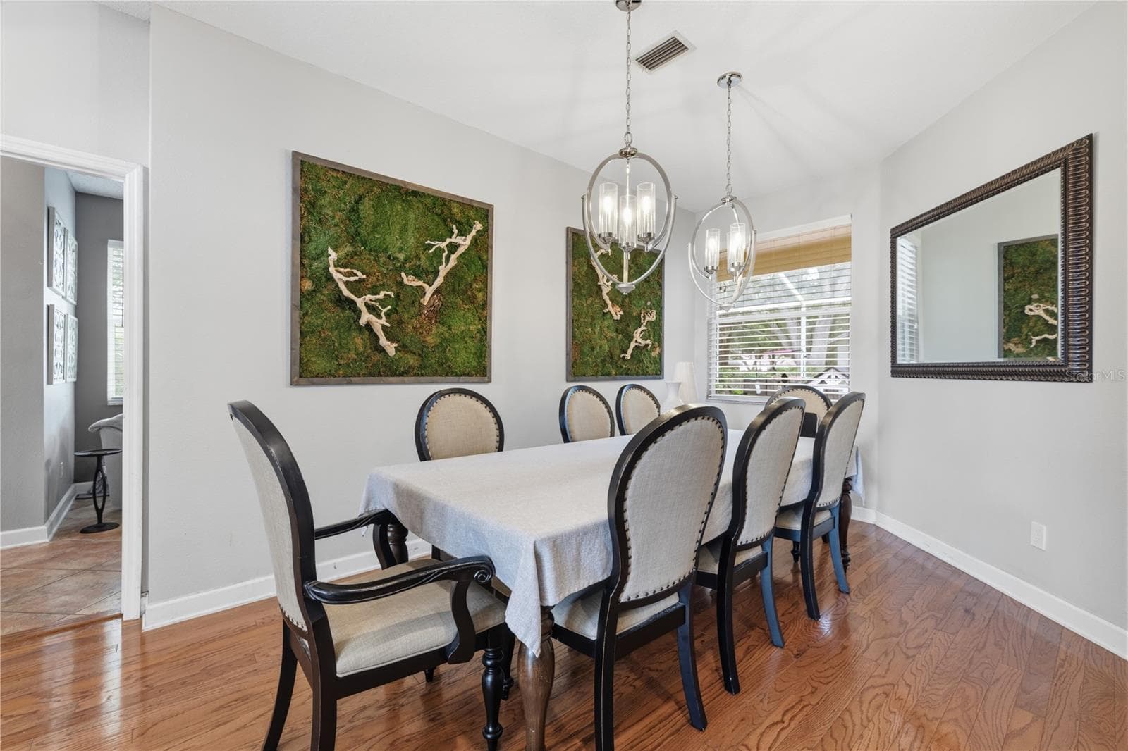 Single Family Residence at 9302 HERITAGE OAK CT, TAMPA, photo 5 of 24