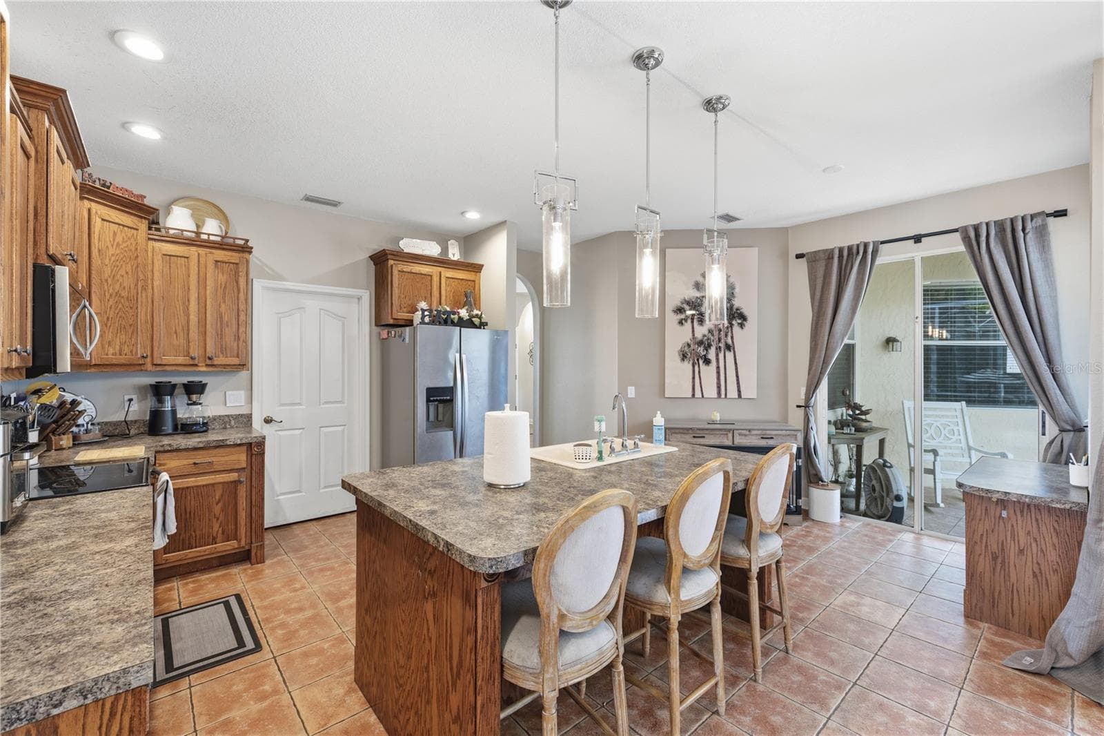 Single Family Residence at 9302 HERITAGE OAK CT, TAMPA, photo 10 of 24