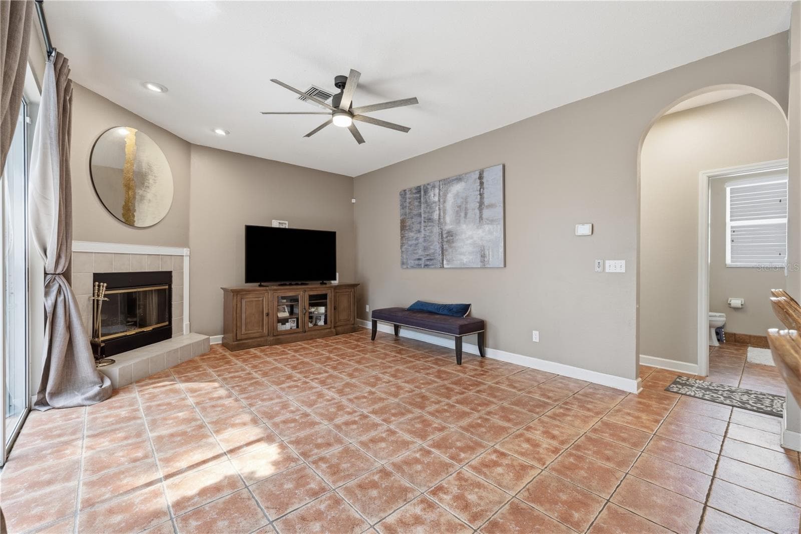 Single Family Residence at 9302 HERITAGE OAK CT, TAMPA, photo 12 of 24