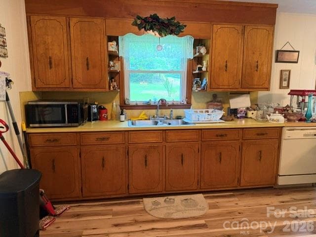 Single Family Residence at 2314 Colonial Acres Road, Lenoir, photo 7 of 12