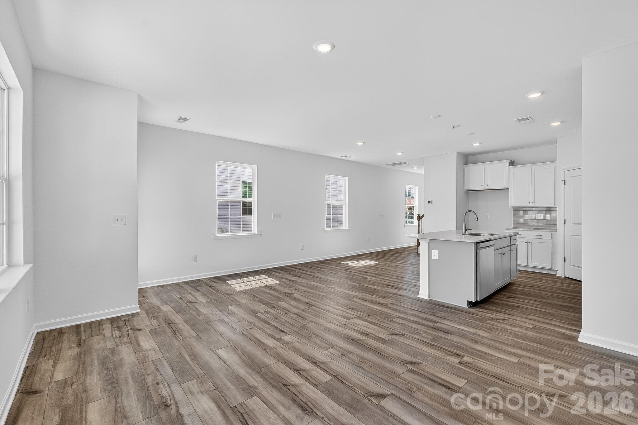 Townhouse at 8121 McGarry Trail, Charlotte, photo 10 of 16