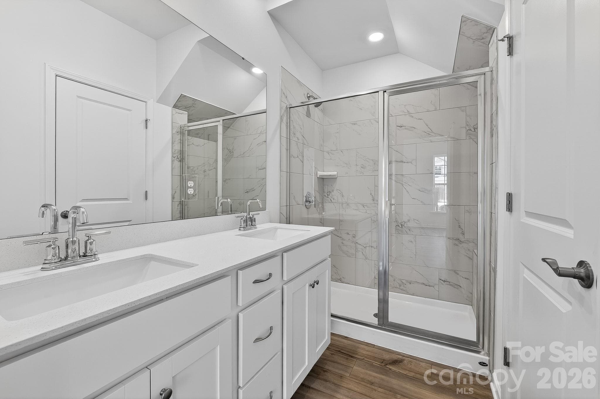 Owner's Bath - 8121 McGarry Trail, Charlotte