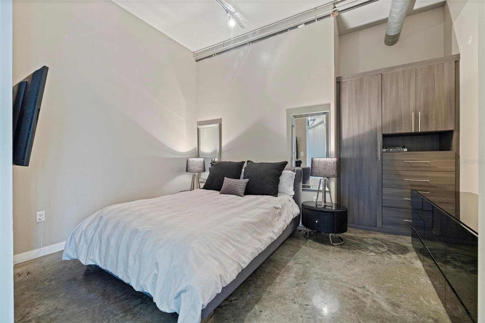 Condominium at 101 S 12TH ST #302, TAMPA, photo 24 of 32