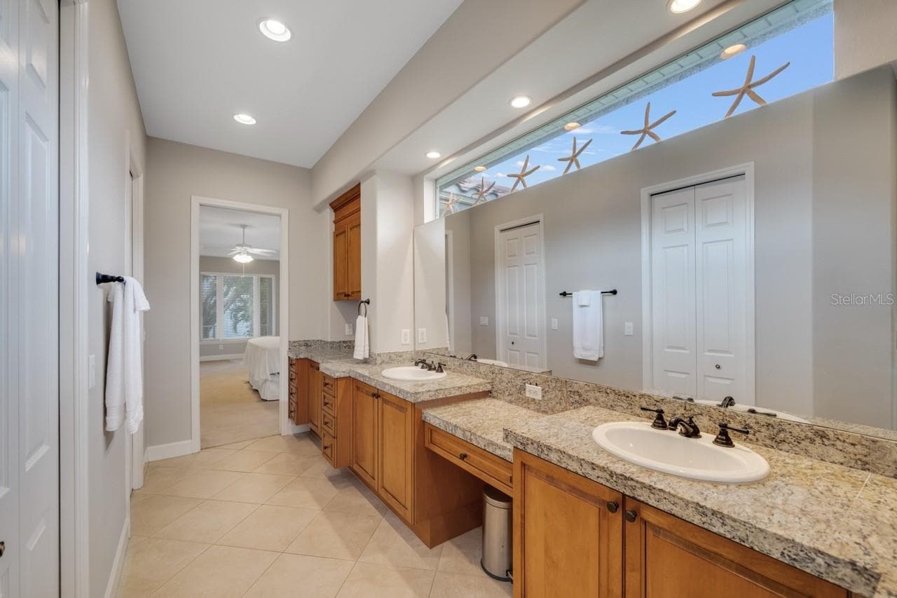 Single Family Residence at 5918 BAHAMA SHORES DR S, ST PETERSBURG, photo 16 of 46