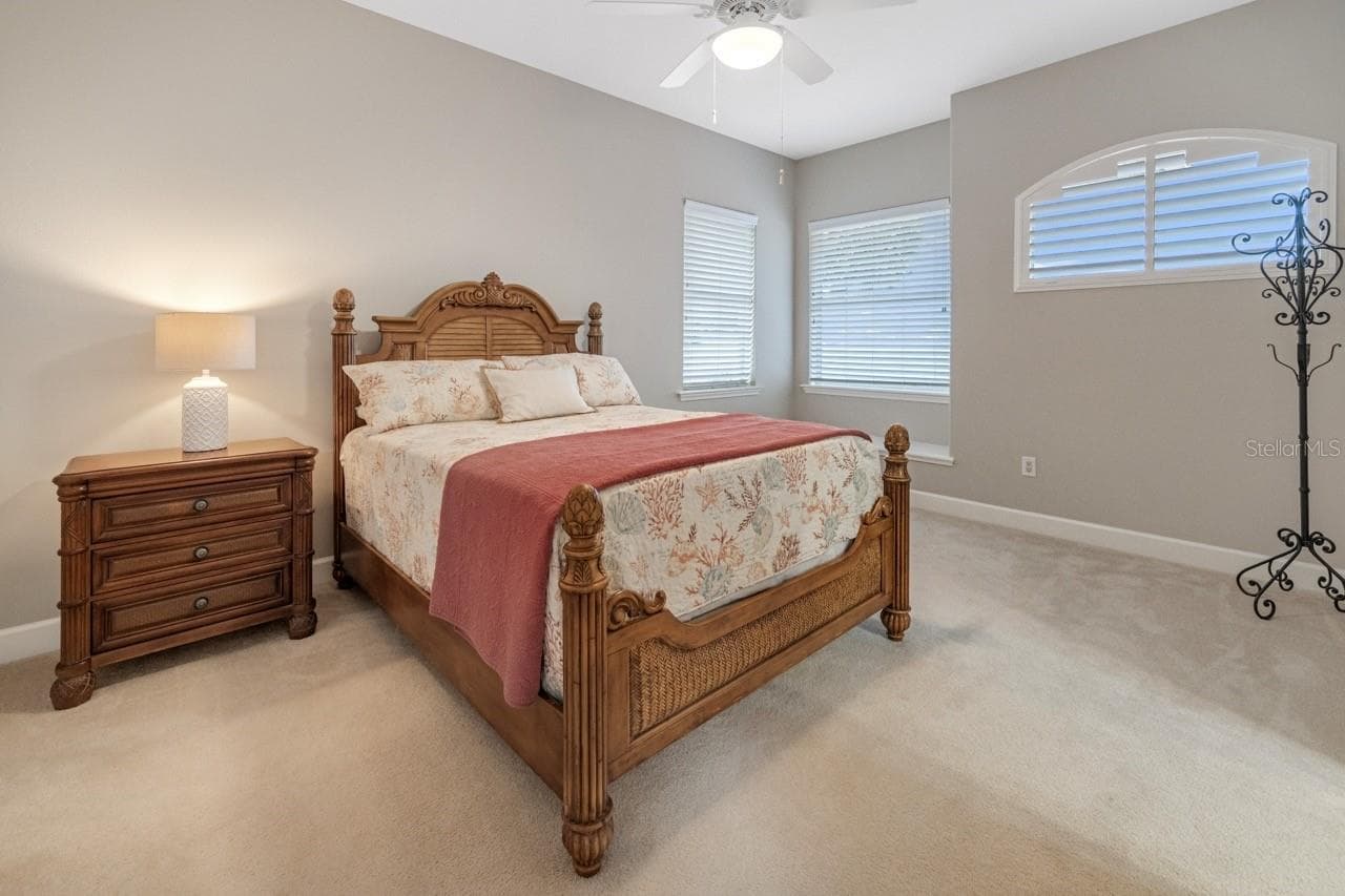 Single Family Residence at 5918 BAHAMA SHORES DR S, ST PETERSBURG, photo 23 of 46