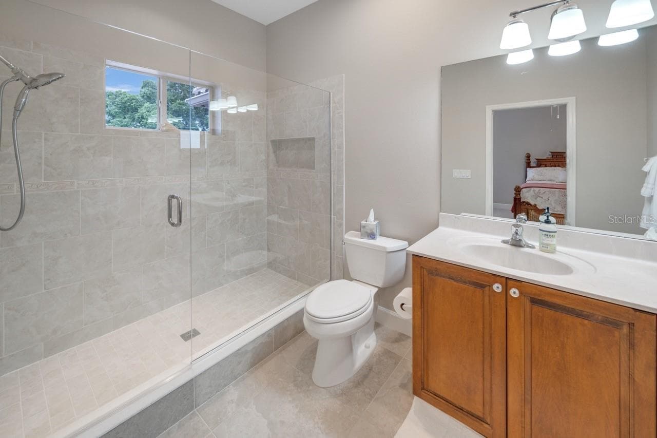 Single Family Residence at 5918 BAHAMA SHORES DR S, ST PETERSBURG, photo 24 of 46