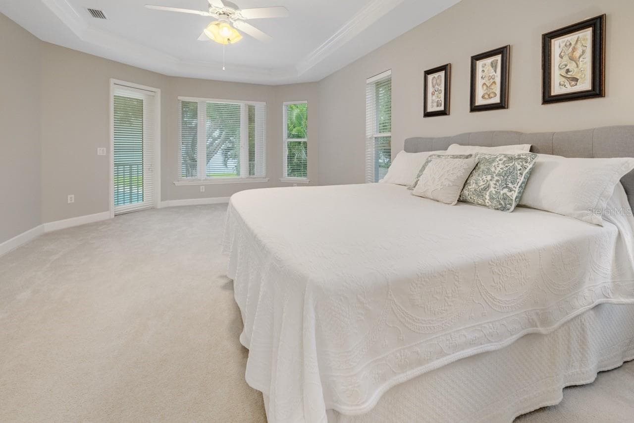 Single Family Residence at 5918 BAHAMA SHORES DR S, ST PETERSBURG, photo 26 of 46