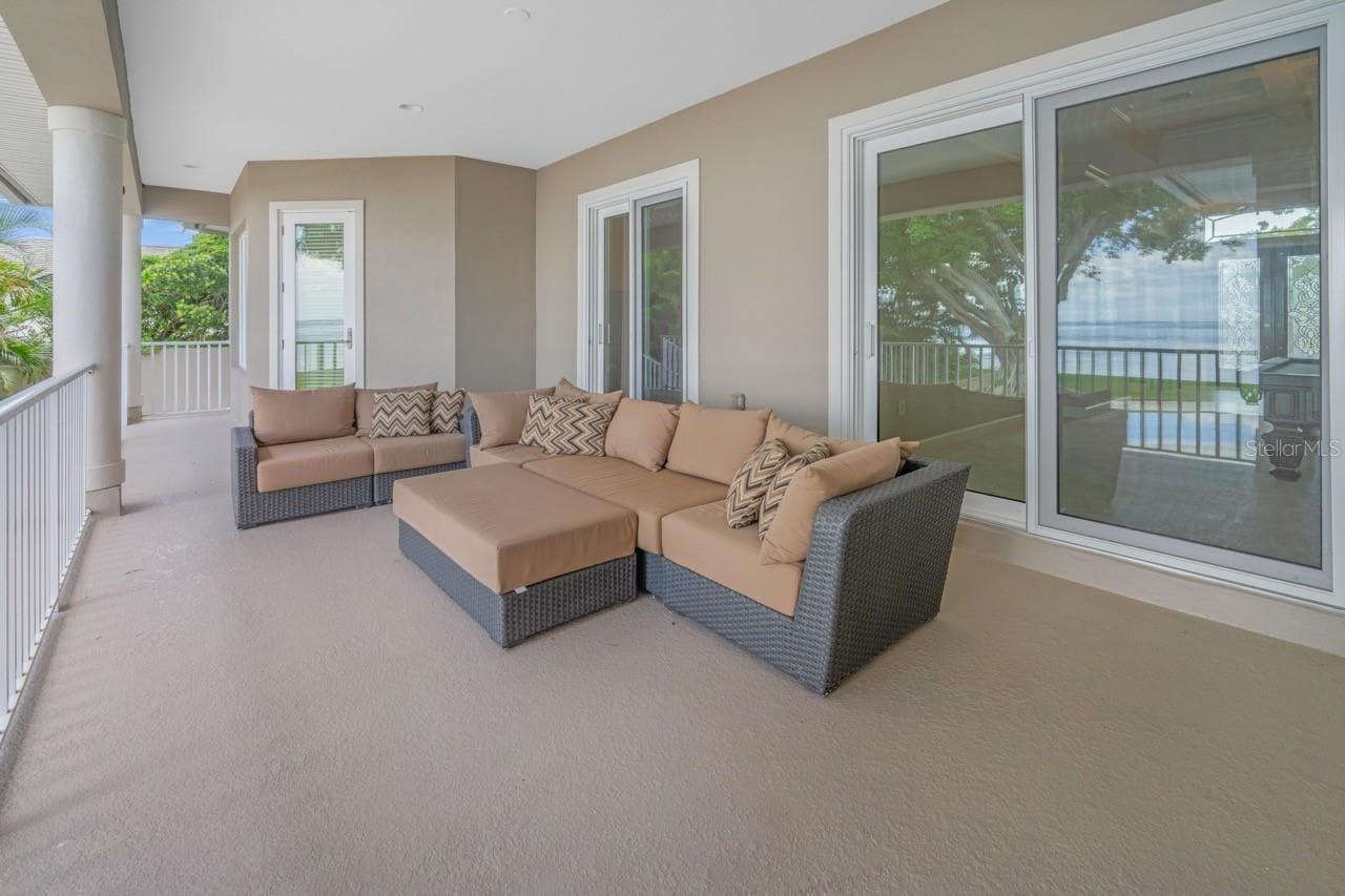 Single Family Residence at 5918 BAHAMA SHORES DR S, ST PETERSBURG, photo 36 of 46