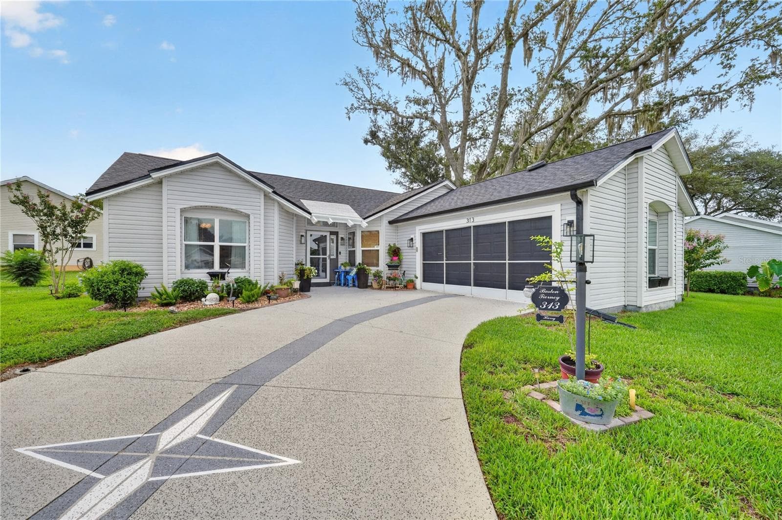 313 GONZALES PL