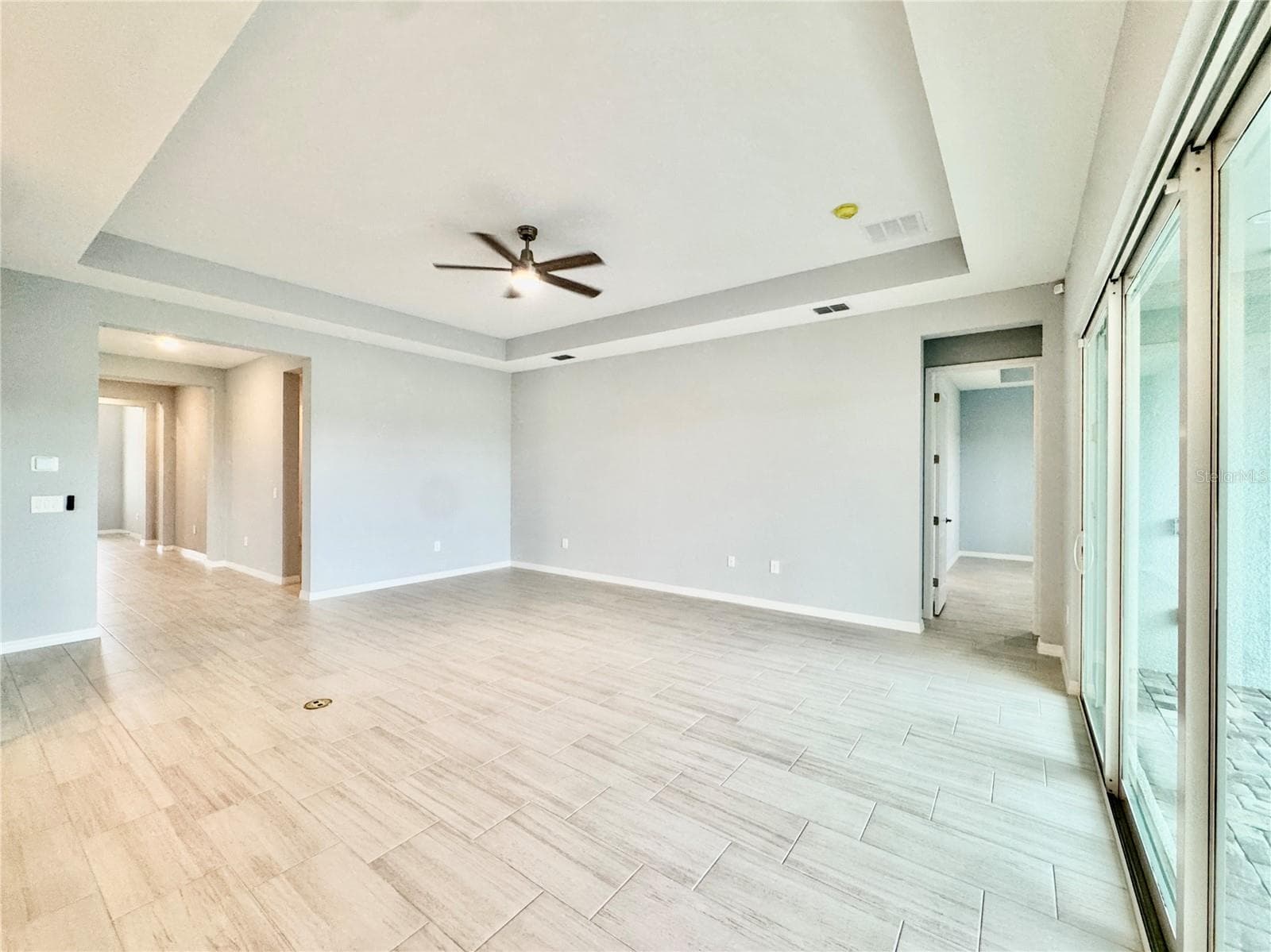 Single Family Residence at 19227 SCALLOP LOOP, LAKEWOOD RANCH, photo 6 of 42