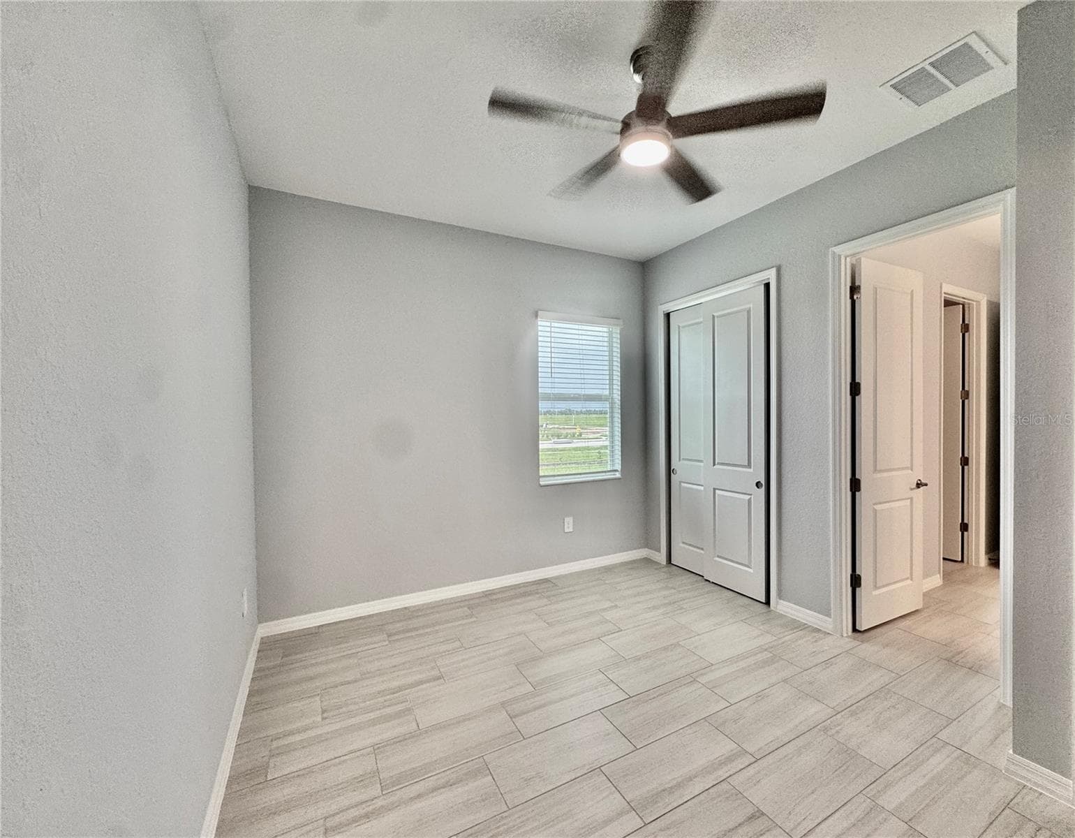 Single Family Residence at 19227 SCALLOP LOOP, LAKEWOOD RANCH, photo 21 of 42