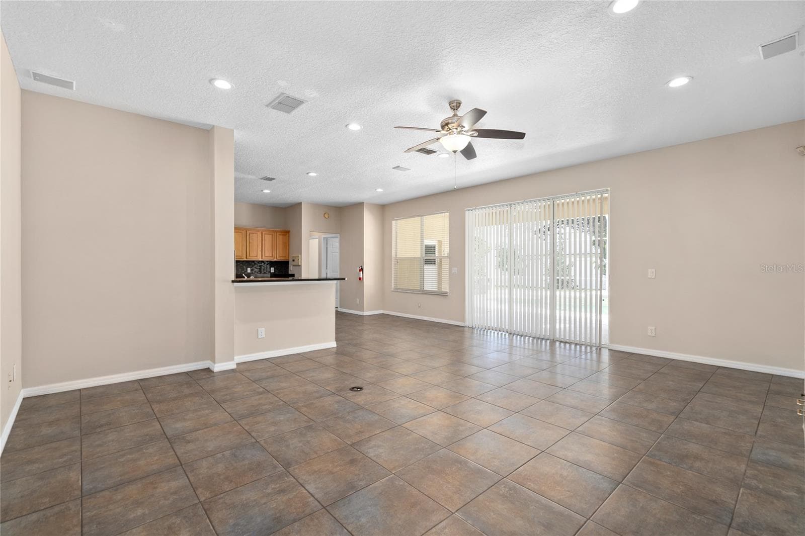 Single Family Residence at 13821 AMBERLEIGH RD, ORLANDO, photo 16 of 56