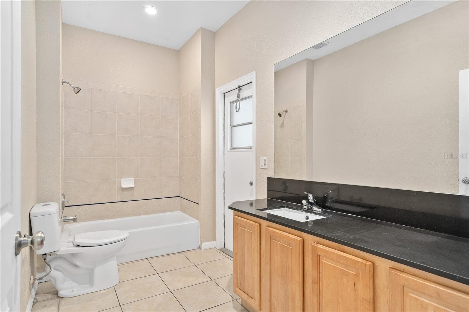 Single Family Residence at 13821 AMBERLEIGH RD, ORLANDO, photo 20 of 56
