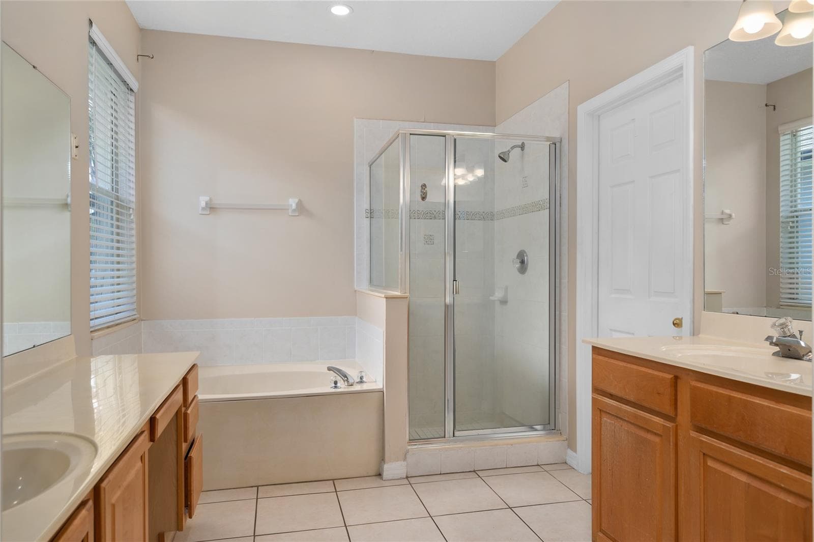 Single Family Residence at 13821 AMBERLEIGH RD, ORLANDO, photo 26 of 56