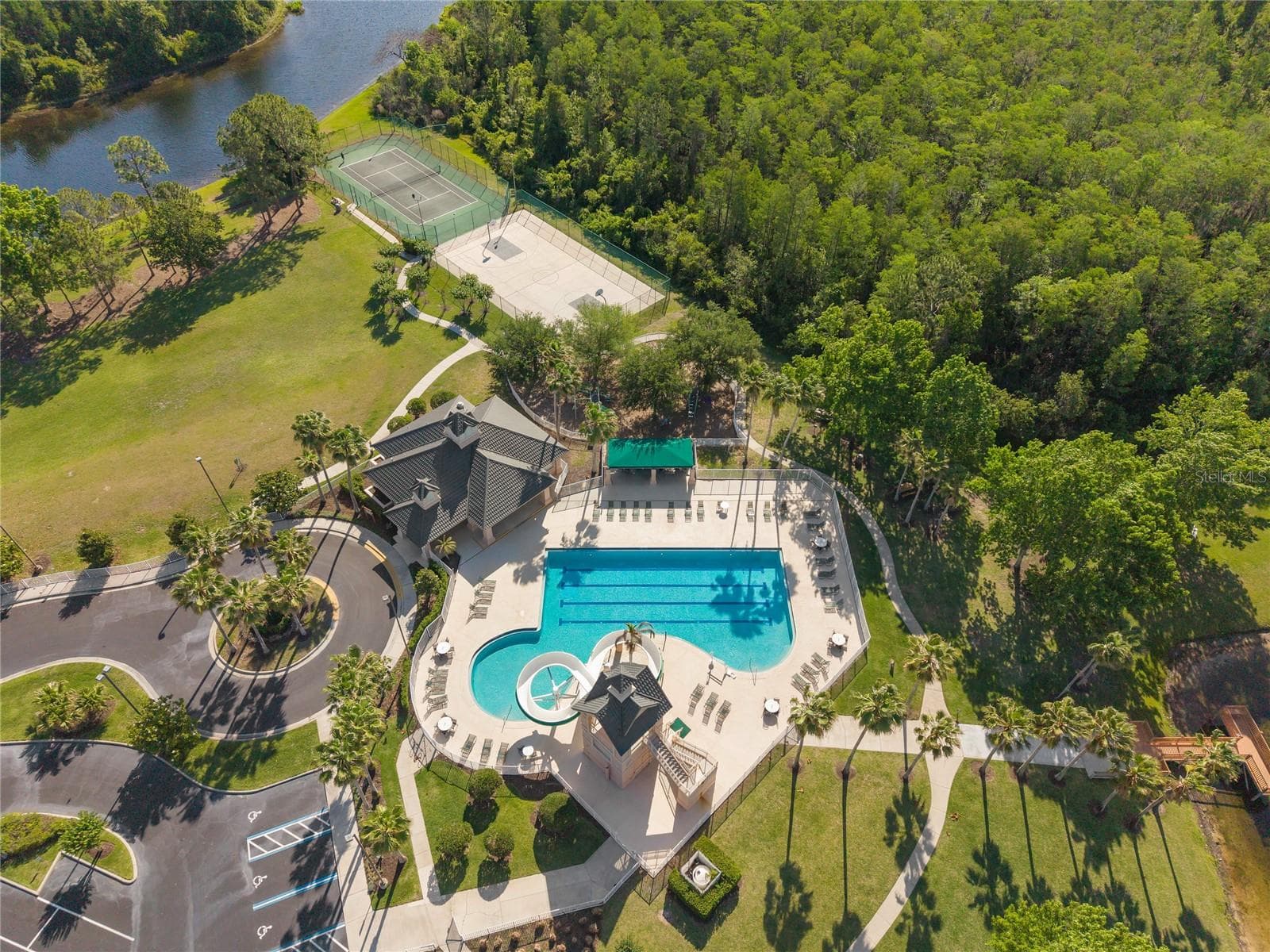 Single Family Residence at 13821 AMBERLEIGH RD, ORLANDO, photo 52 of 56