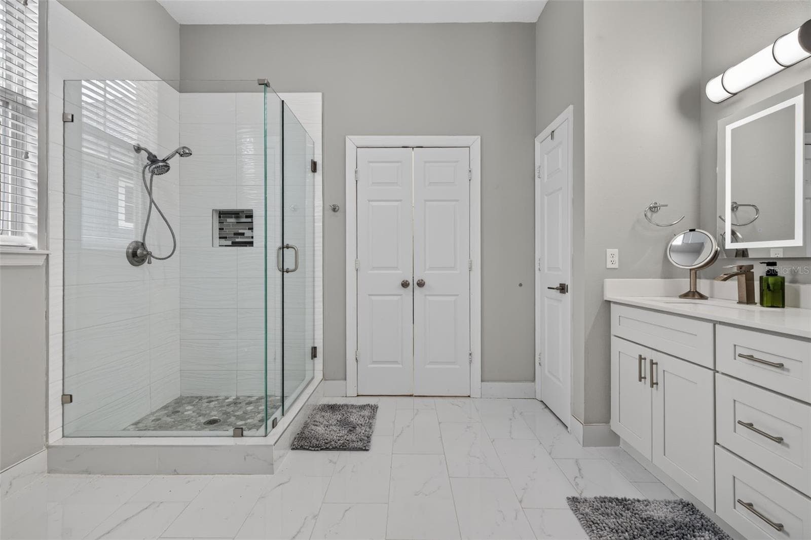 Primary Suite, updated, modern and spacious - 167 LONGVIEW AVE, CELEBRATION
