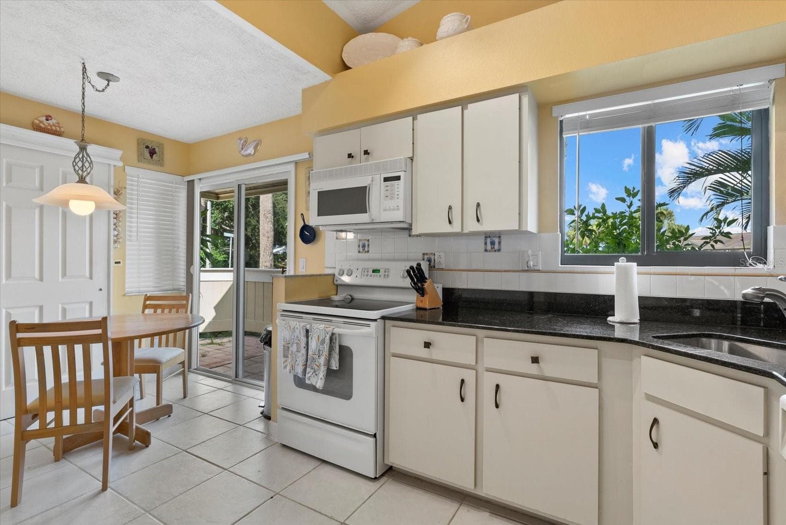 Villa at 3001 SEAWIND CIR #10C, VENICE, photo 10 of 30