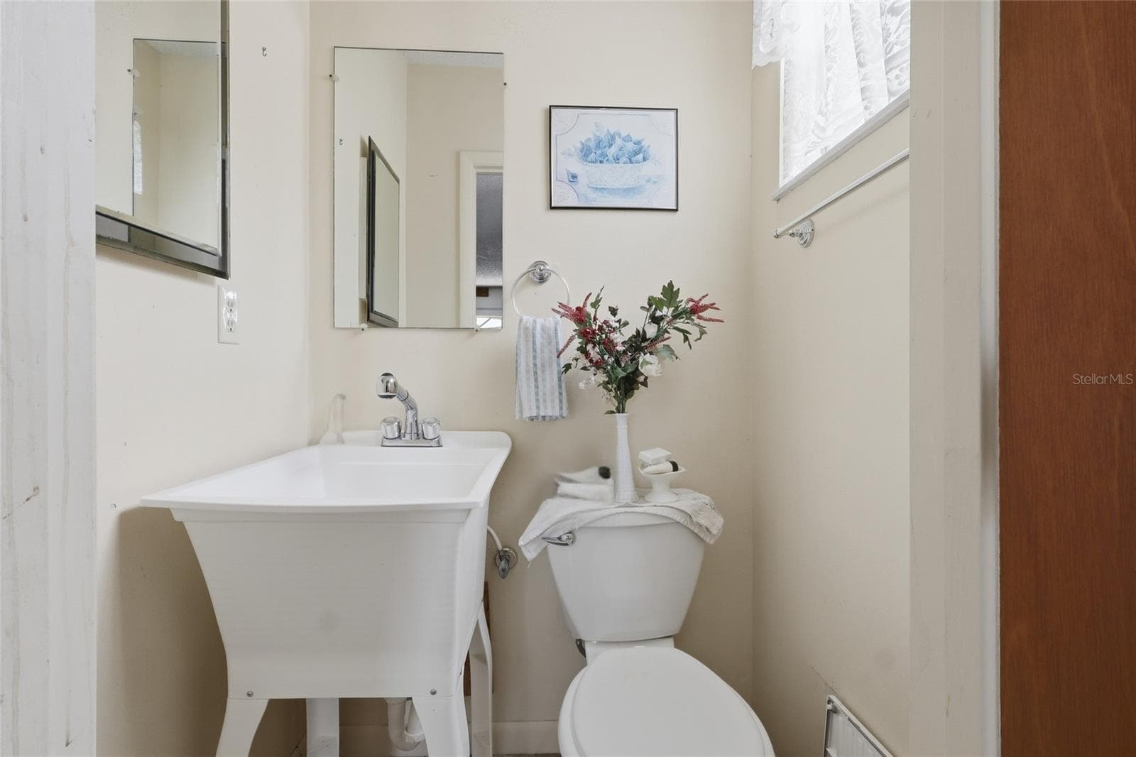 half bath in garage - 6130 17TH ST, ZEPHYRHILLS