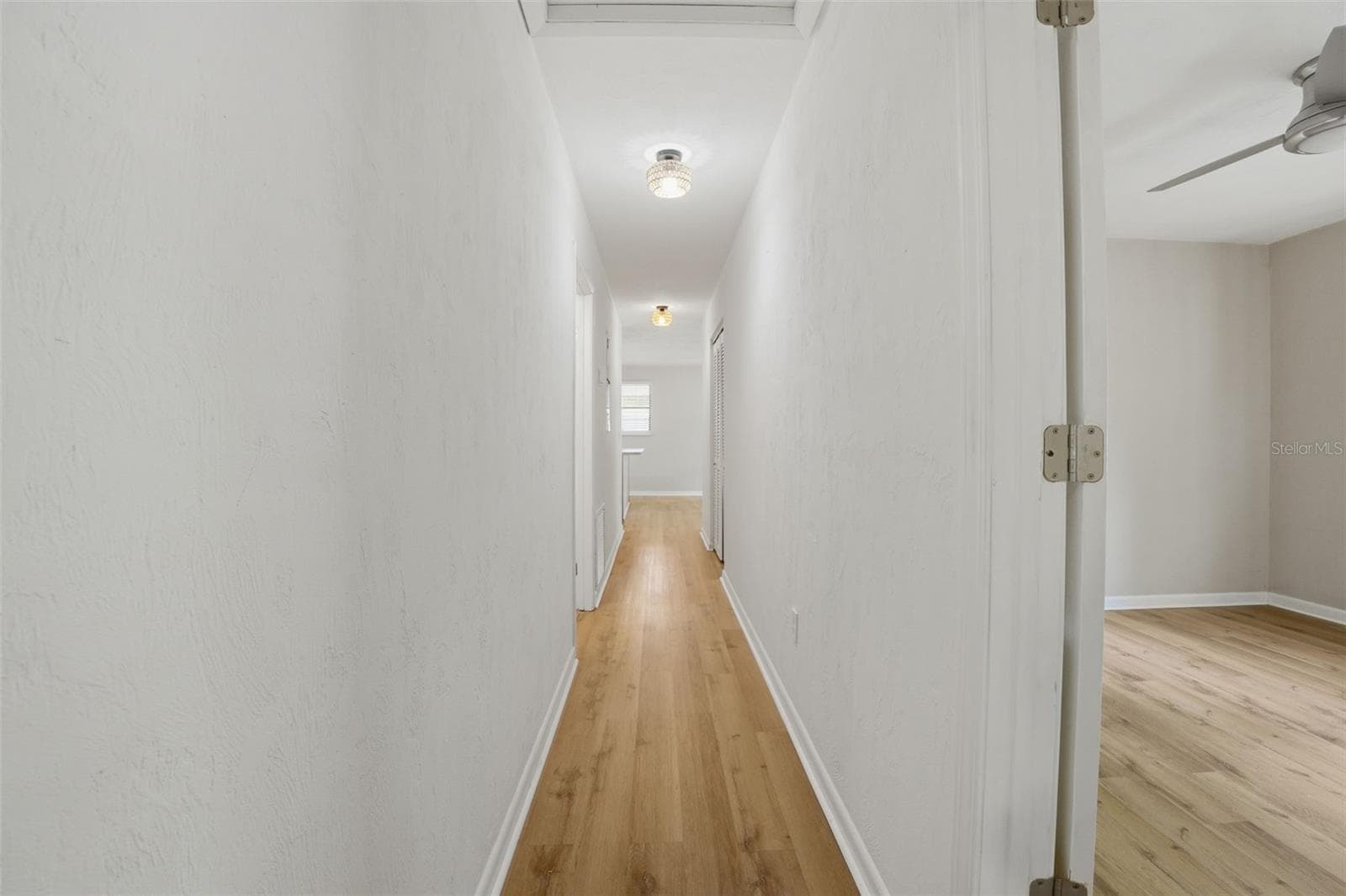 hallway - 254 OLEANDER PL, ORMOND BEACH