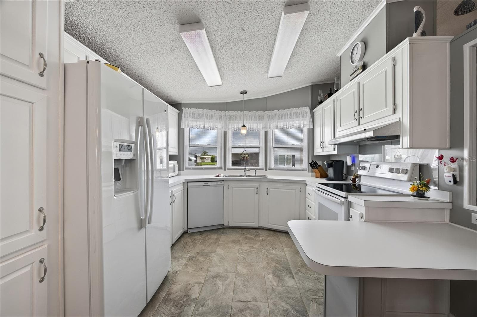 Manufactured Home at 644 SCHOONER ST, NORTH PORT, photo 9 of 44