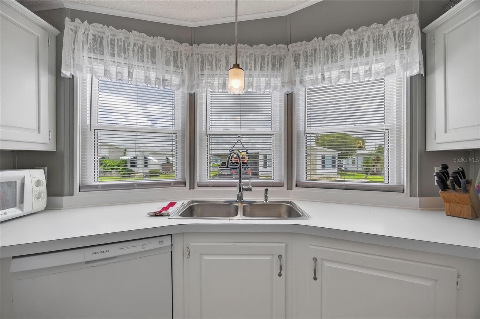 Manufactured Home at 644 SCHOONER ST, NORTH PORT, photo 10 of 44