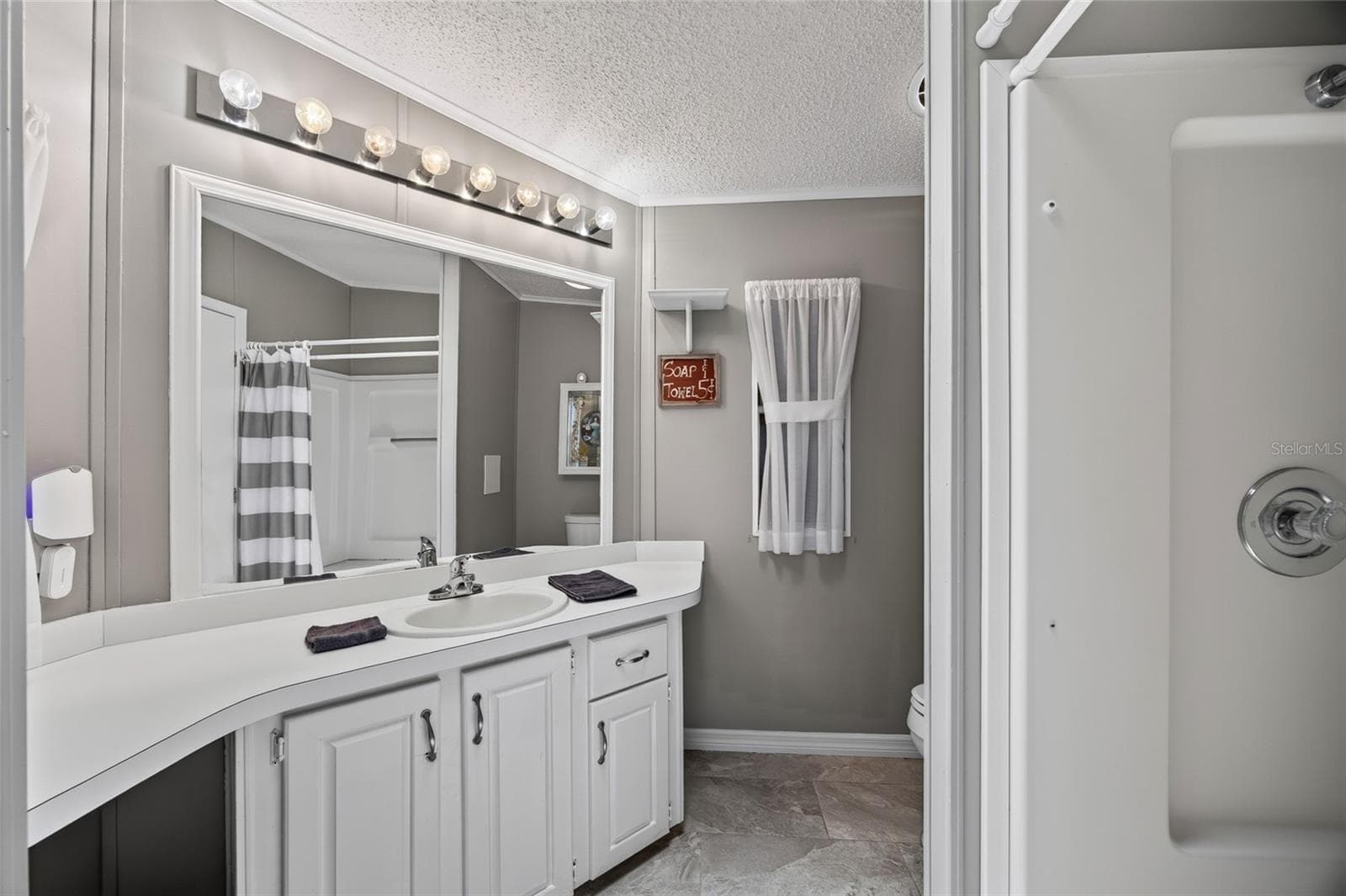 Manufactured Home at 644 SCHOONER ST, NORTH PORT, photo 19 of 44