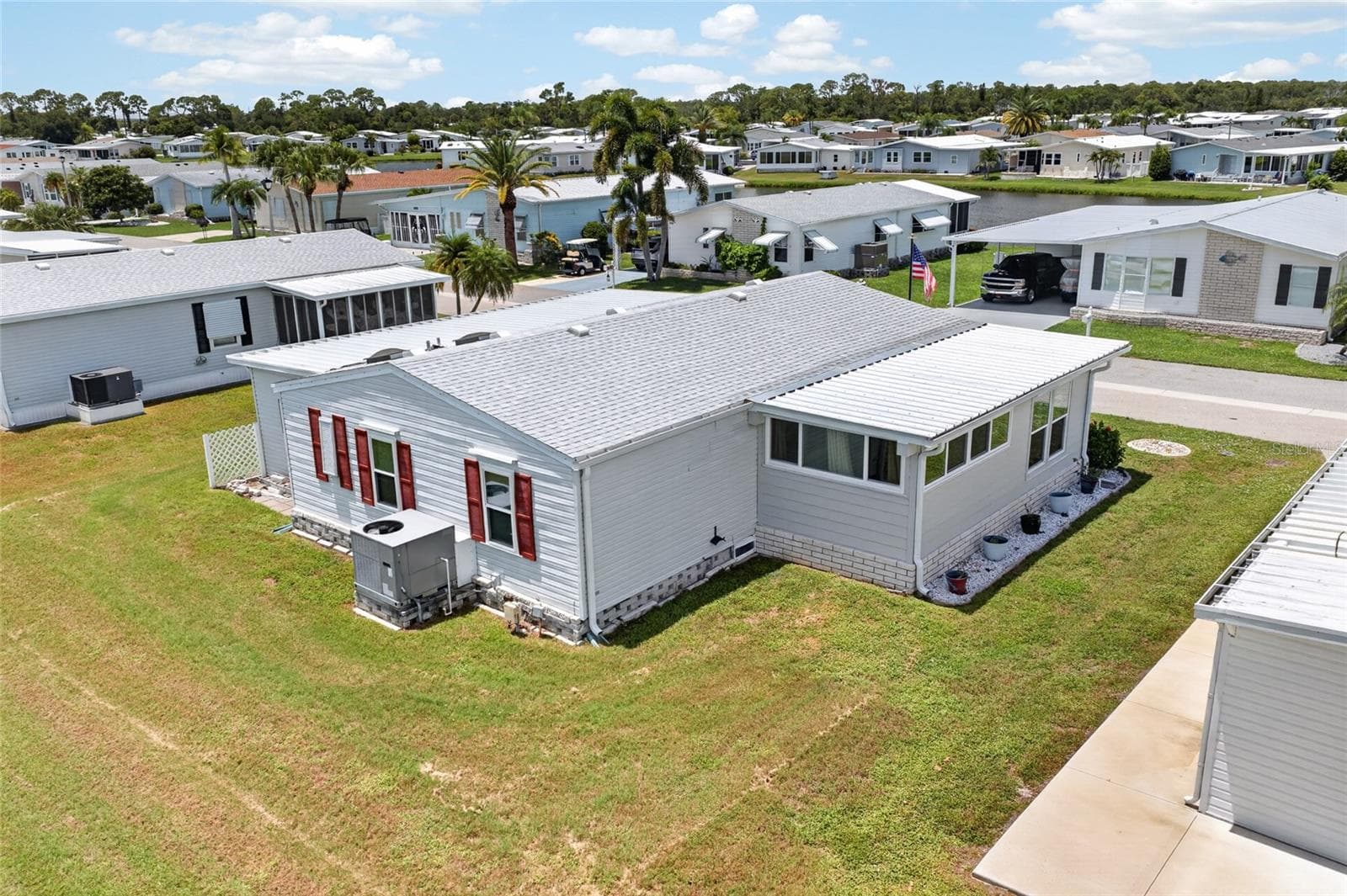 Manufactured Home at 644 SCHOONER ST, NORTH PORT, photo 32 of 44