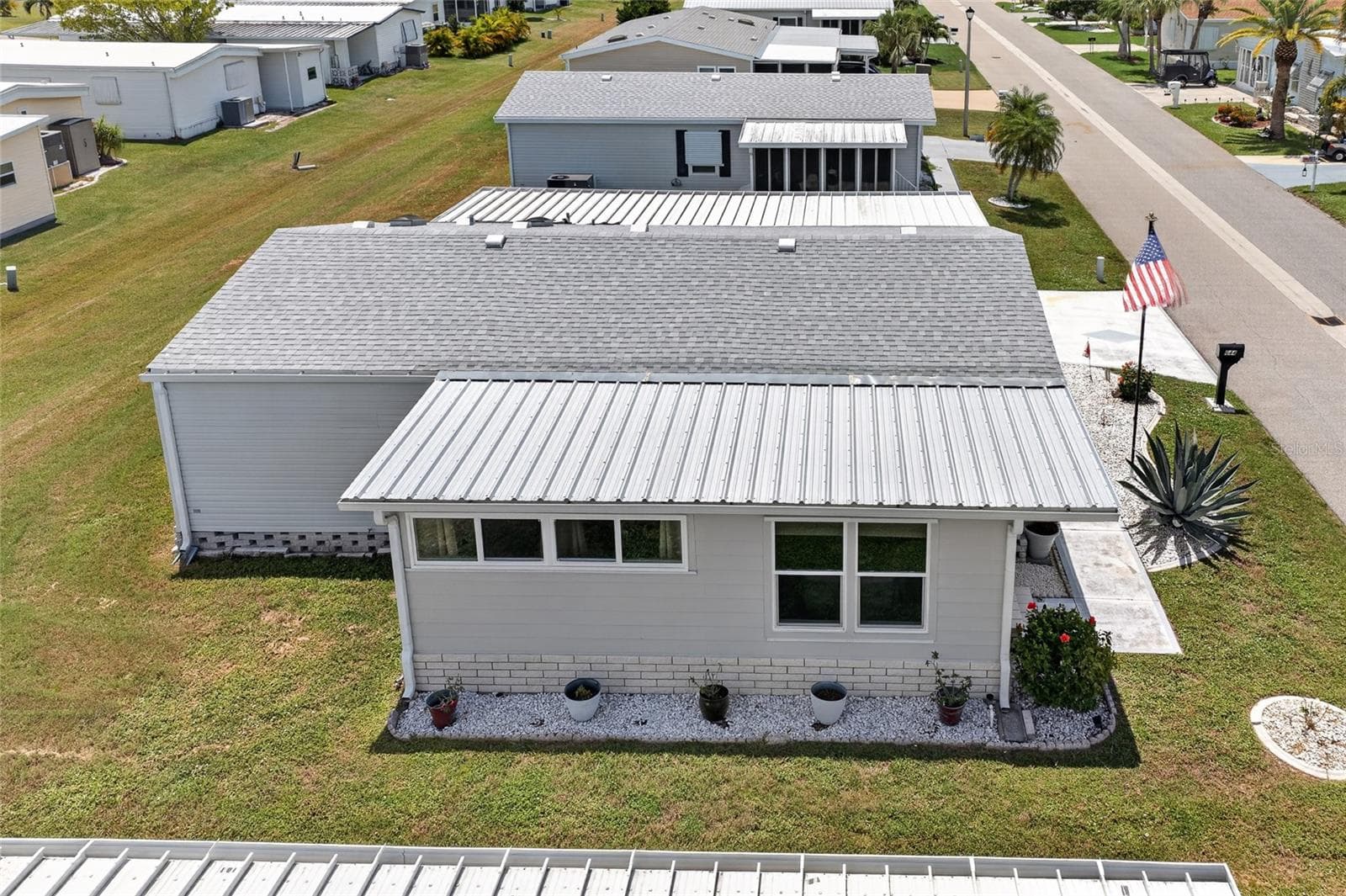 Manufactured Home at 644 SCHOONER ST, NORTH PORT, photo 35 of 44